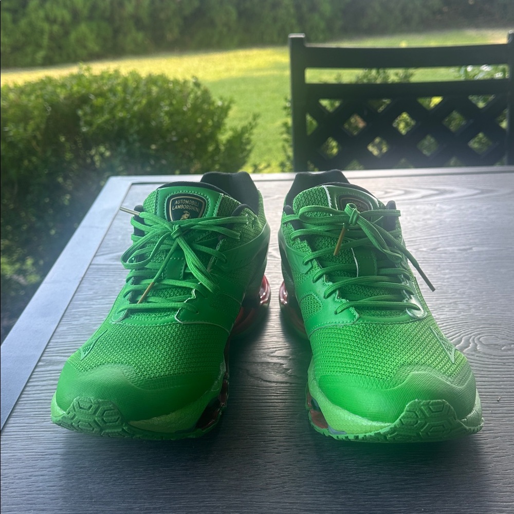 Mizuno Green and Red Athletic Shoes - Picture 4 of 5